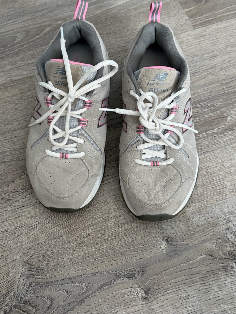 New Balance Women's Gray Sneakers with Pink Accents